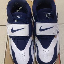 Nike Diamond Turf Cowboys Size 10.5