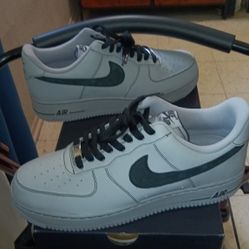 Nike Air Force 1 07 LV8 Wolf Grey Black Stitching Size 10.5 Mens Brand New in Box Asking $100 Firm on Price 