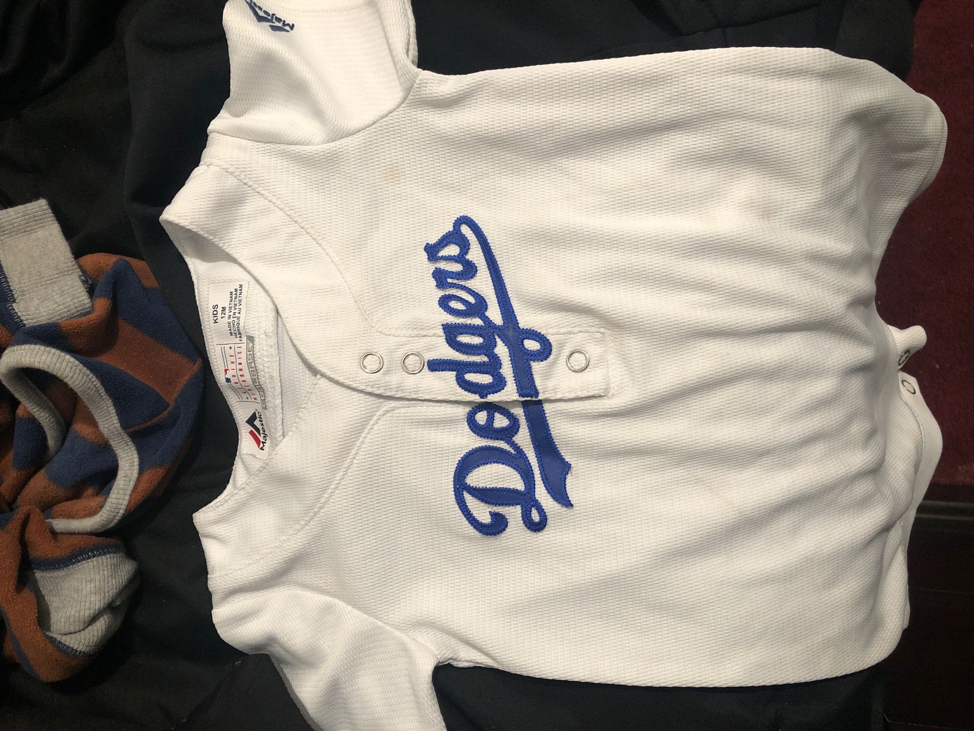 BOY BABY CLOTHES 12-24 MONTHS/ SHIRTS, POLOS, SHORTS, SWEATERS, ETC!