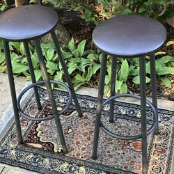 2 Slender Side Stools