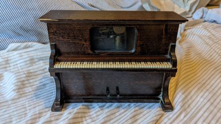 Vintage Piano Music Box