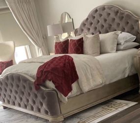 Designer Bedroom Set (Queen Size)