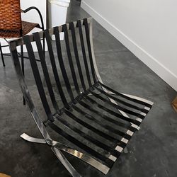 Metal Frame Lounge Chair