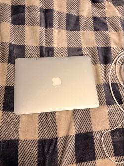Mac Book