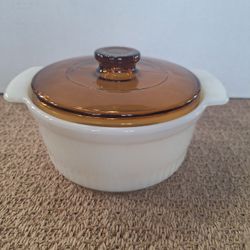 ANCHOR HOCKING FIRE KING 1 QT ROUND CASSEROLE  WITH LID