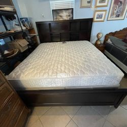 King size bed with mattress