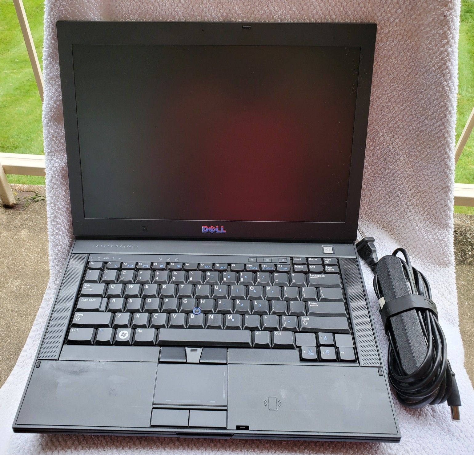 DELL LATITUDE E6400 14 INCH 4GB RAM 128 SSD WIN 10 PRO OFFICE 2019 PHOTOSHOP CORELDRAW 2020 FULL APP