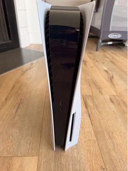 PS5 1TB disc and 4 games