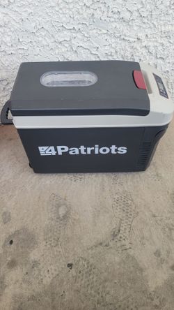 4PATRIOTS Solar Go-Fridge 3-in-1 Portable Fridge heats or cools