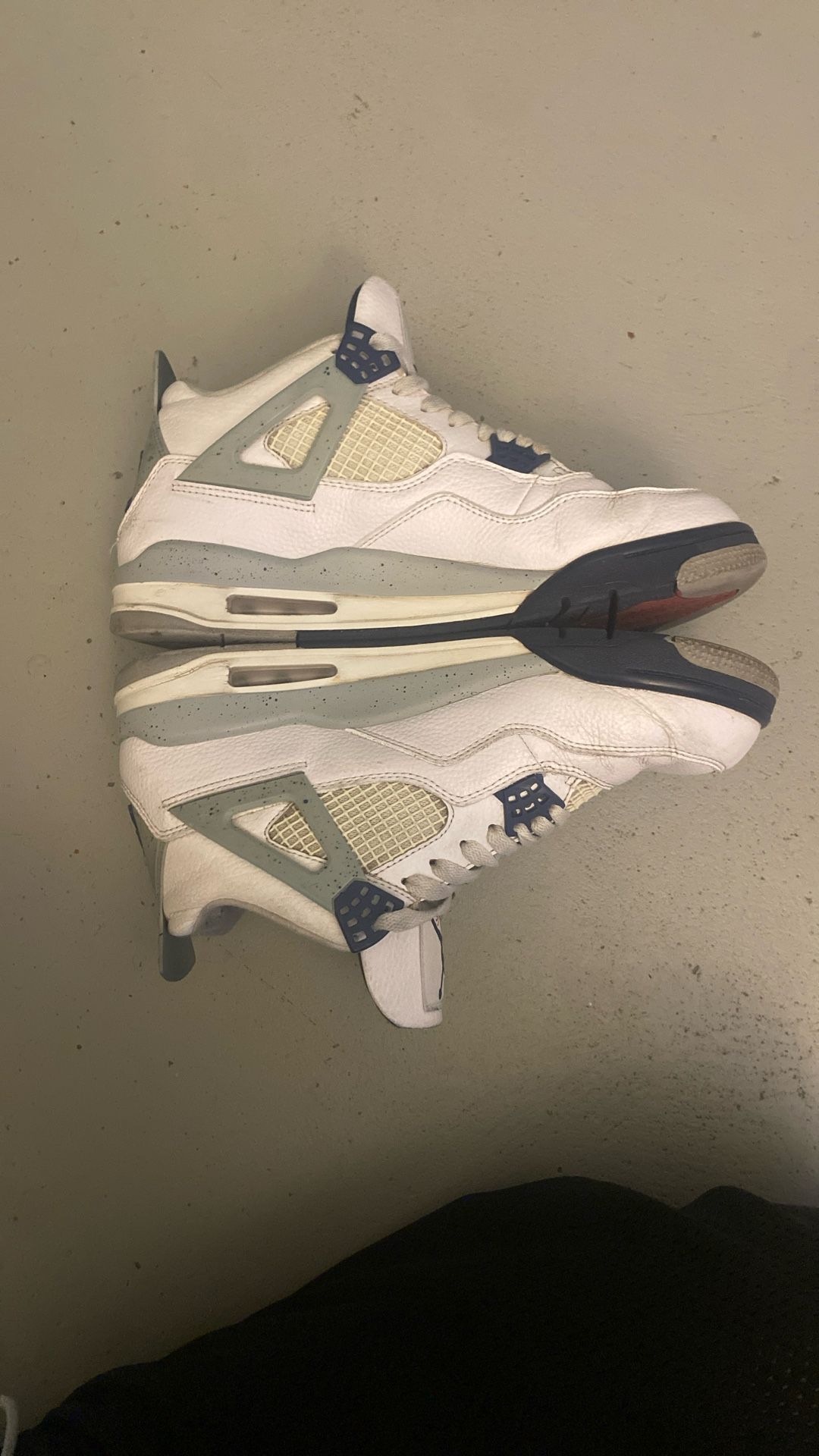 Jordan 4 Midnight Navy