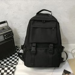 Black Backpack/Negro Mochila