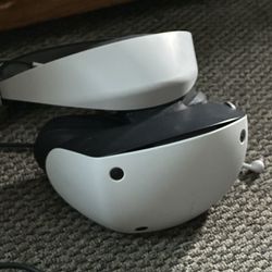 Playstation VR 2 w/ charging dock