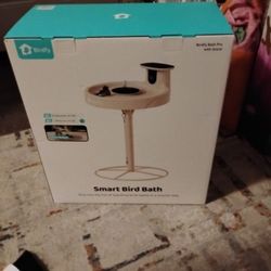 BIRDFY SMART BIRD BATH . UNOPENED BOX, NEVER USED 
