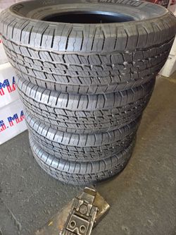 255/70/18 michilen ltx trail new tires