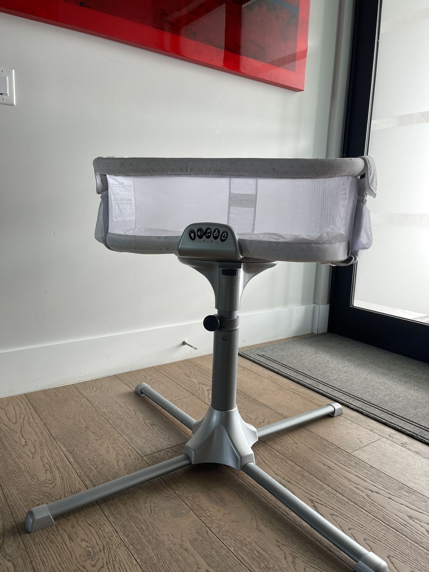 HALO Bassinest Premiere Series Swivel Sleeper And Accessories - Main Image