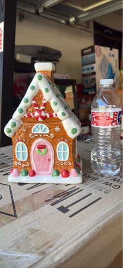 Ceramic Gingerbread House Cookie Jar