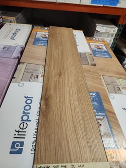 Lifeproof
Lakeside Hill Oak 22 MIL x 8.7 in. W x 48 in. L Click Lock Waterproof Luxury Vinyl Plank Flooring (20.1 sq. ft./case