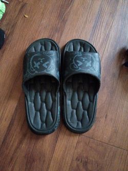 Men flip flops