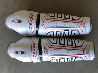 CCM FIT03 Shin Pads