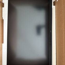 32” 2560x1440 monitor (LG ultra gear 32GN650) and 24” HD 1080 monitor