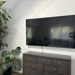 Samsung 75’ TV Like New