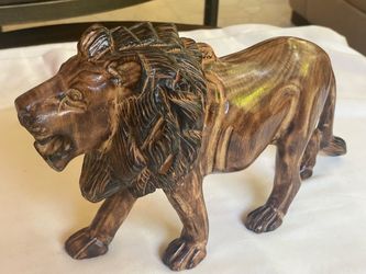 Wood Lion Sculpture