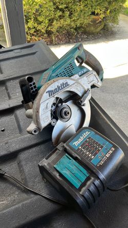 Makita battery saw