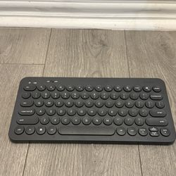 Like New Portable Wireless Keyboard