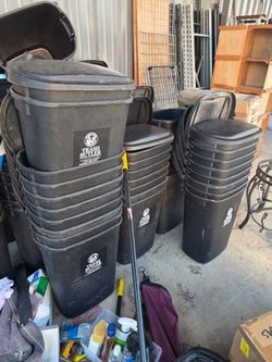 TODAY SUNDAY ONLY 10AM-5PM! 10 used kitchen wastebaskets for $10