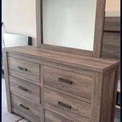 Bedroom Dresser With Mirror