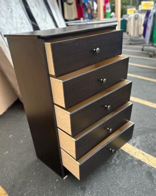 Five Drawers Dresser