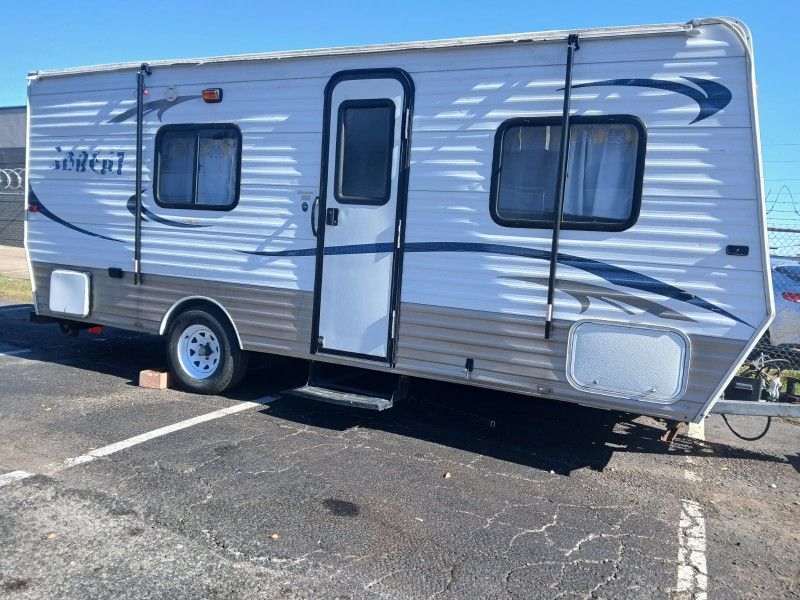 Travel trailer 2500 cash 