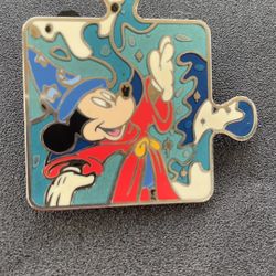 Sorcerer Mickelson Pin Limited Edition Of 400 