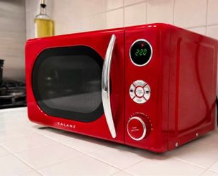 Galanz Retro Microwave Oven - Works Great