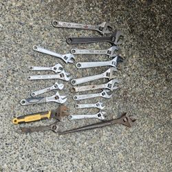SET of 17 Adjustable Wrench-Multi Purpose wrench