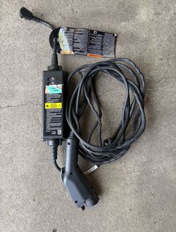 Chevy bolt charger