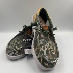 Hey Dude Wally Funk Oasis Mens 10 Green Desert-Themed Upper NWT