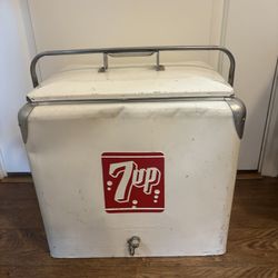 Vintage 1950s 7up Cooler