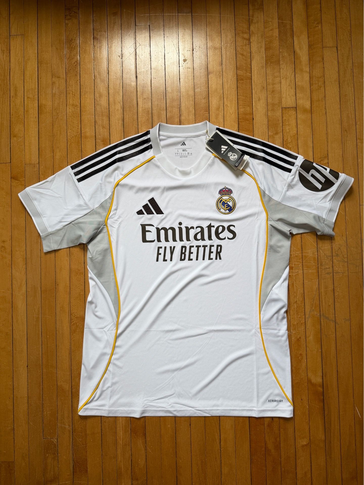 NWT Adidas Real Madrid 25/26 Home White 'Emirates Fly Better’ Men’s Jersey Sz. L