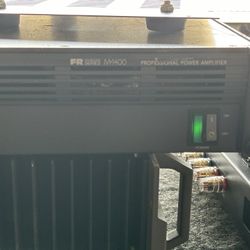 Mackie M-1400 Amplifier 