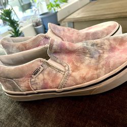 Women's VANS Size 5 - $5