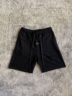 Essentials Shorts 