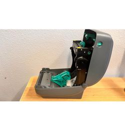 Zebra ZP 500 Direct Thermal Shipping Label Printer USB #120740-001, Great printer for any label printing including but not limited to shipping label. 