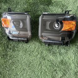 14-18 GMC Sierra Headlights