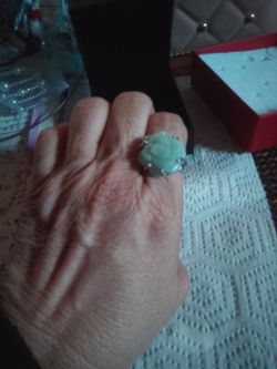 Green Stone Carved Flower Ring
