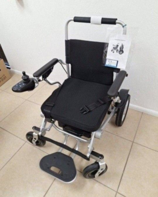 Folding Electric Wheelchair