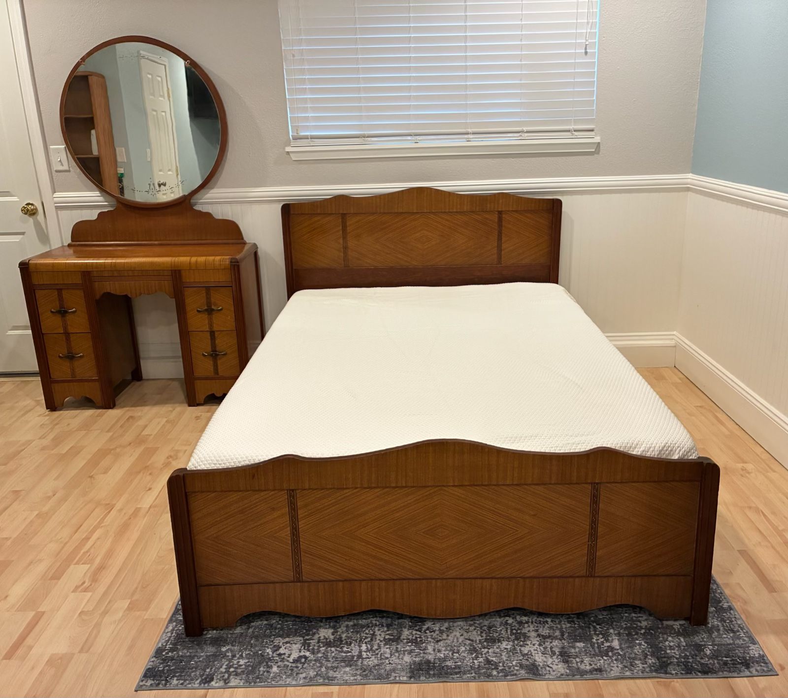 Antique Bedroom Set
