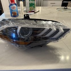 18-23 Ford Mustang Passenger Headlight