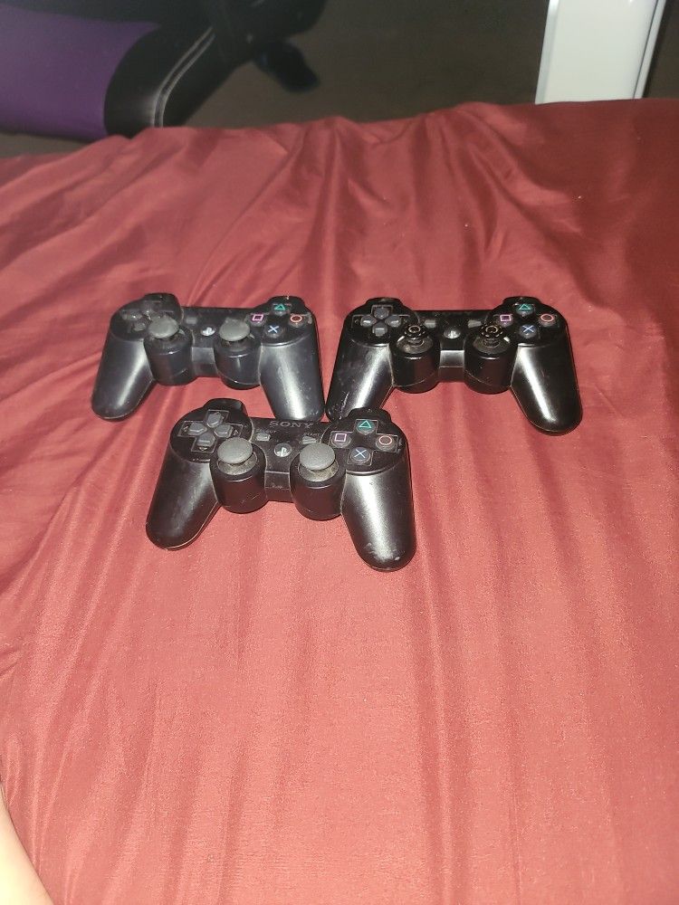 x3 Ps3 Controllers