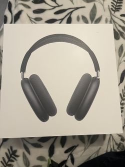 Brand New AirPod Maxes Dm Me Now 
